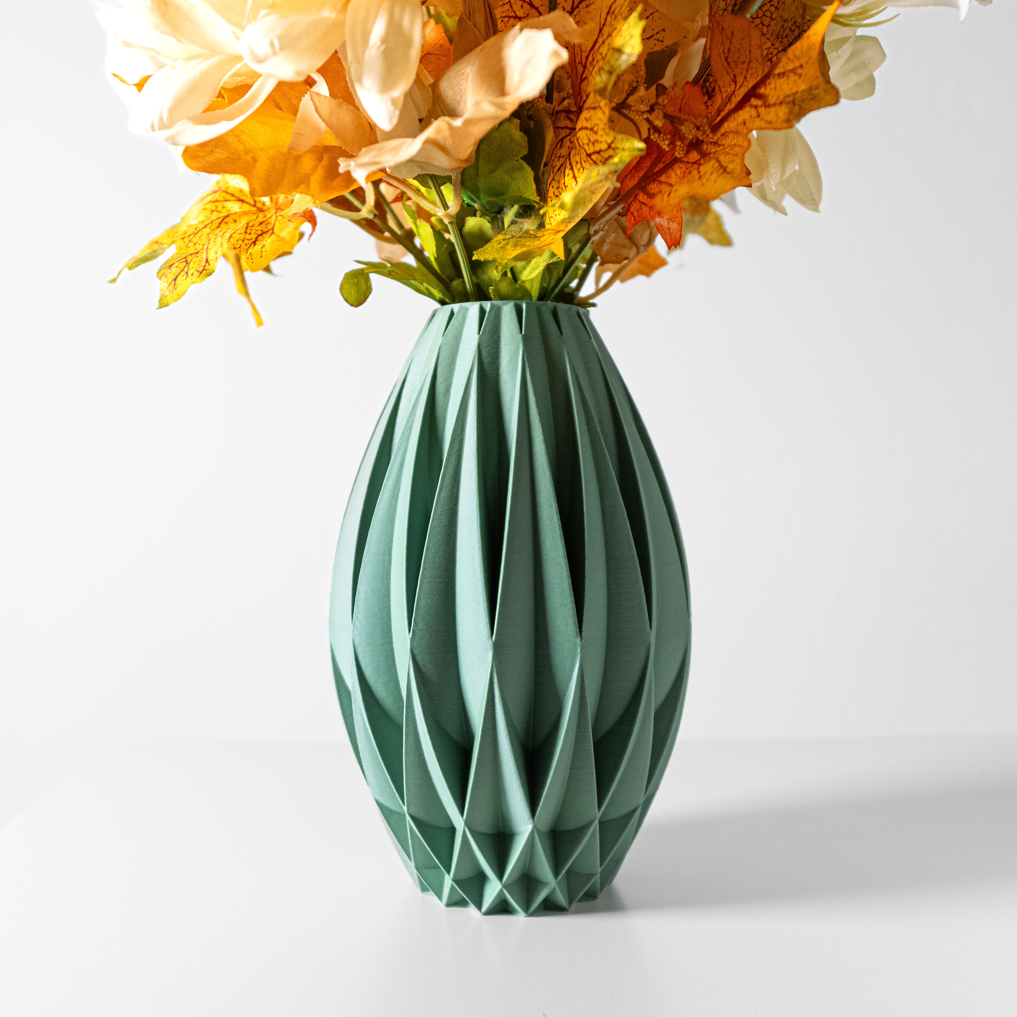 Angular Modern Decorative Vase, Japandi Living Room Art, Kivra