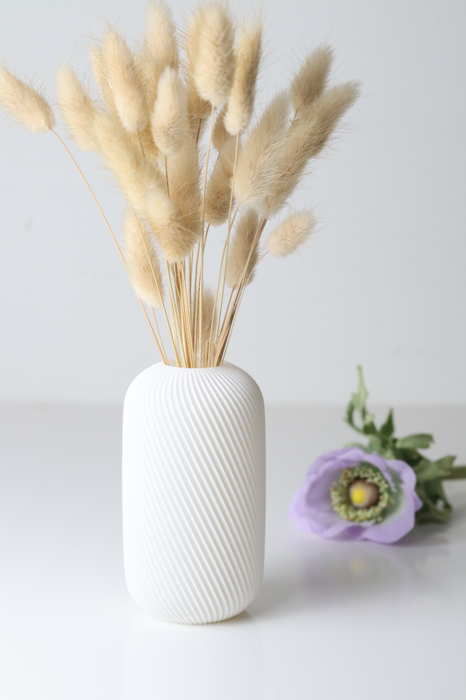 Modern Minimalist Flower Holder, Contemporary Shelf Accent, Pura