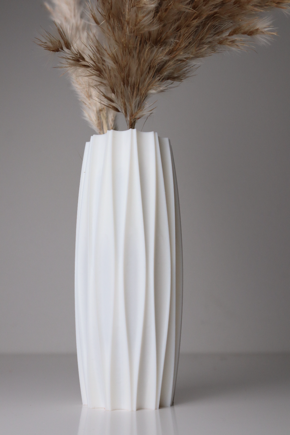 Urban Sleek Flower Vase, Boho Chic Home Decor, Metro