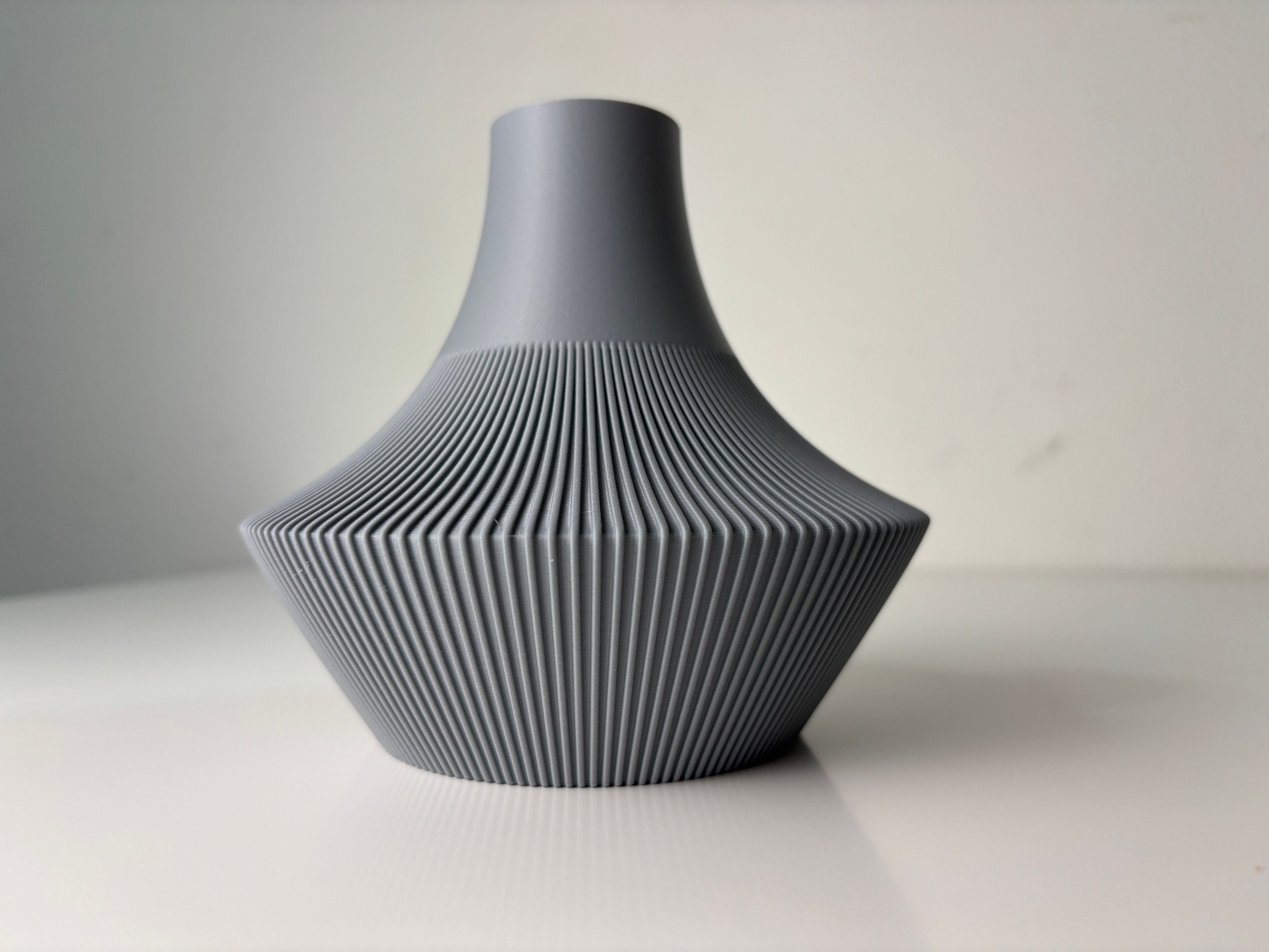 Linear Minimalist Decorative Vase, Boho Chic Living Room Art, Linea