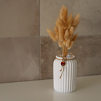 Minimal Refined Flower Vase, Japandi Home Decor, Essenza