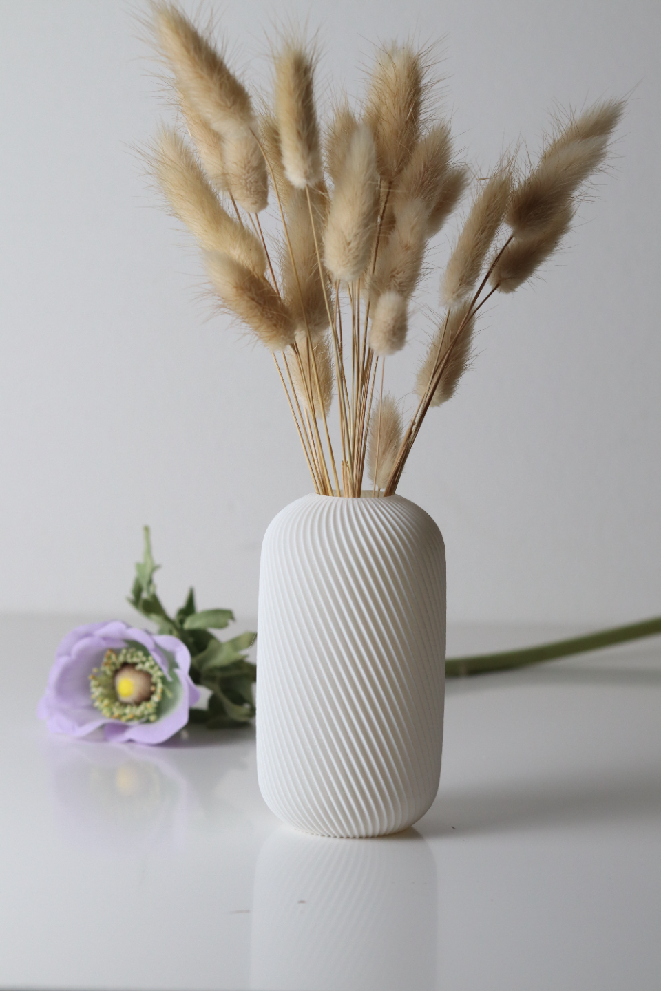 Modern Minimalist Flower Holder, Contemporary Shelf Accent, Pura