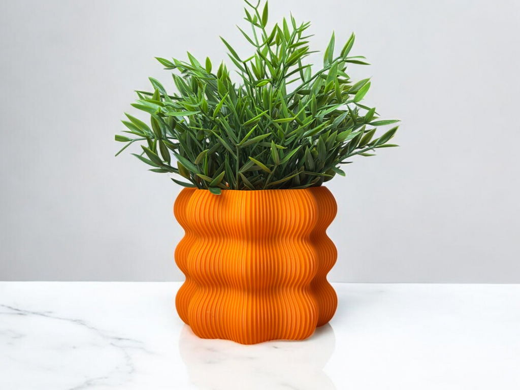Calm Zen Flower Holder, Minimalist Shelf Accent, Calma