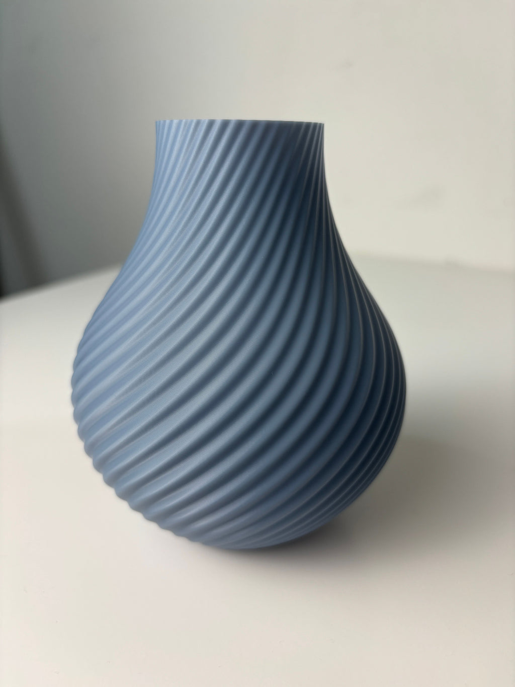 Modern Organic Flower Vase, Contemporary Home Decor, Petalo