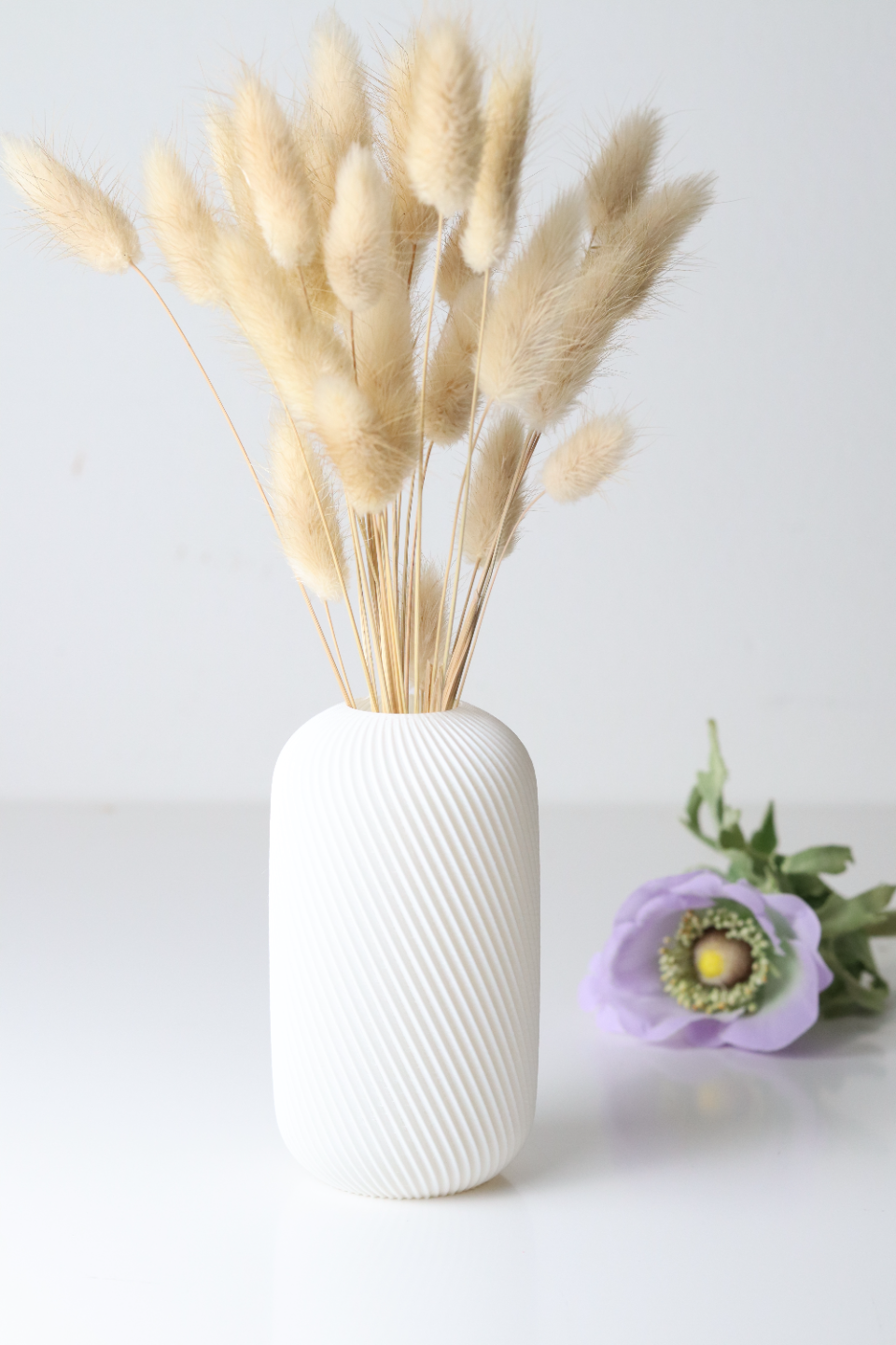 Modern Minimalist Flower Holder, Contemporary Shelf Accent, Pura
